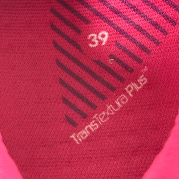 Liv Fera Cycling Shoes Womens Size 39 US 8.5 Black Pink Spin Off Road Clips - Picture 5 of 13